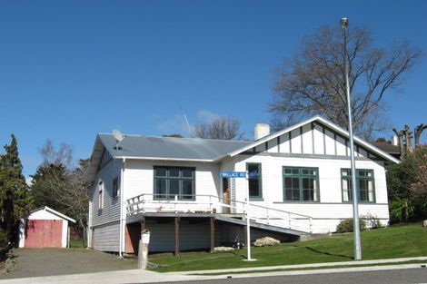 Photo of property in 17 Wallace Road, Waipukurau, 4200