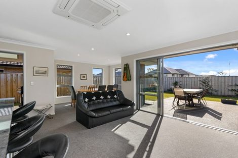 Photo of property in 32 Parklea Avenue, Halswell, Christchurch, 8025