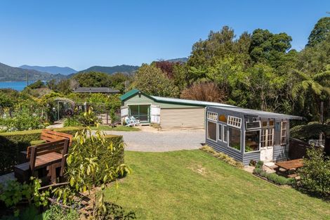 Photo of property in 7110 Kenepuru Road, Raetihi, Picton, 7282