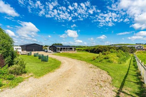 Photo of property in 717 Settlement Road, Hakaru, Wellsford, 0975