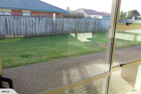 Photo of property in 7 Sheldon Place, Burswood, Auckland, 2013