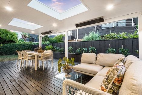 Photo of property in 234 Hurstmere Road, Takapuna, Auckland, 0622