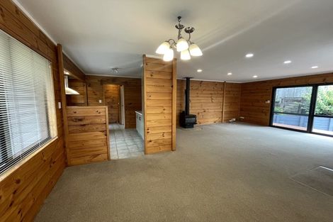 Photo of property in 2/30 Charles Dickens Drive, Mellons Bay, Auckland, 2014