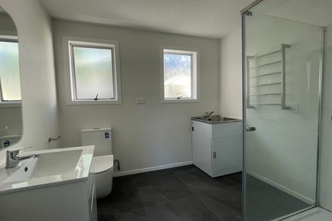 Photo of property in 61 Powrie Street, Glenfield, Auckland, 0629