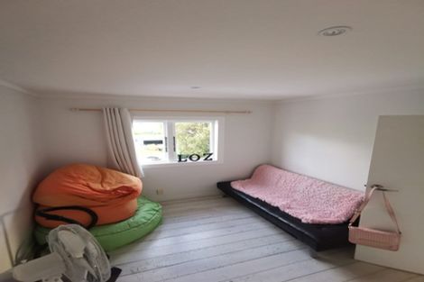 Photo of property in 12 Tindalls Bay Road, Tindalls Beach, Whangaparaoa, 0930