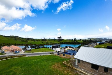 Photo of property in 71 Omahina Street, Raglan, 3225