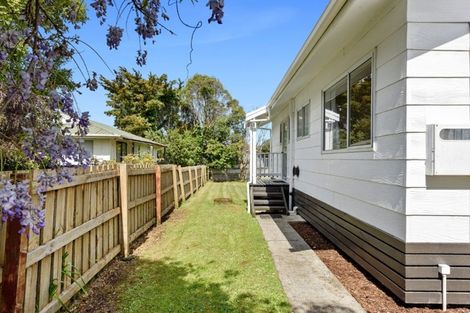 Photo of property in 77a Lake Crescent, Hamilton Lake, Hamilton, 3204