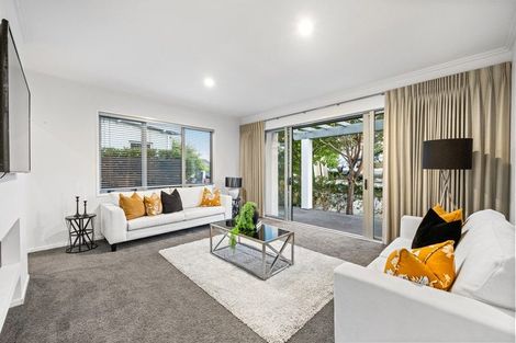 Photo of property in 8 Tuatini Place, Long Bay, Auckland, 0630