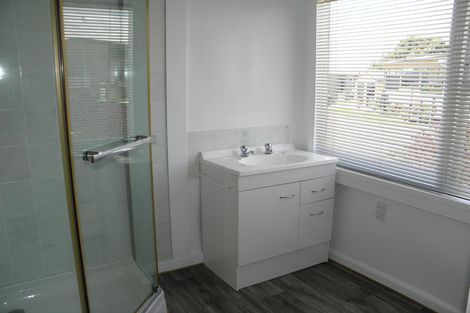 Photo of property in 4/4963 Waimate Highway, Glenavy, Waimate, 7980