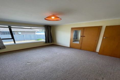Photo of property in 53 Oriana Crescent, Hornby, Christchurch, 8042