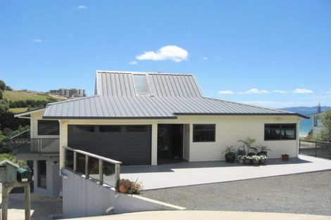 Photo of property in 5b Seaview Road, Cable Bay, 0420