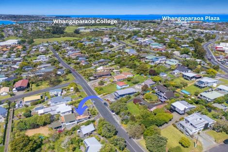 Photo of property in 10 Surf Road, Stanmore Bay, Whangaparaoa, 0932