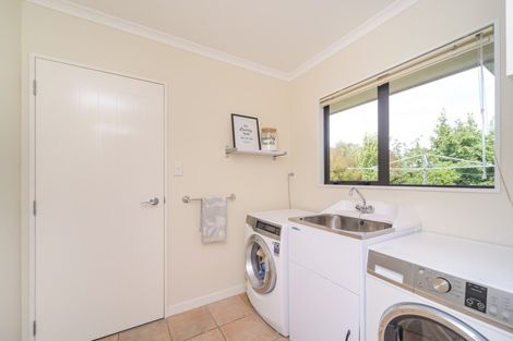 Photo of property in 25 Riverview Lane, Ashhurst, Palmerston North, 4470