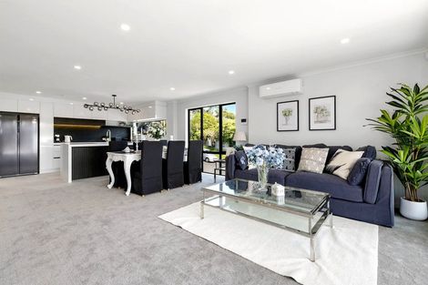 Photo of property in 12a Tiber Road, Forrest Hill, Auckland, 0620