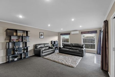 Photo of property in 62 Rosalie Terrace, Kelvin Grove, Palmerston North, 4414