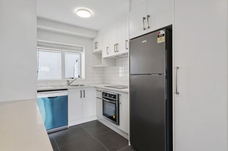 Photo of property in 1m/4045 Great North Road, Glen Eden, Auckland, 0602