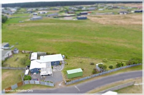 Photo of property in 6 Watchorn Place, Foxton Beach, Foxton, 4815