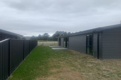 Photo of property in 8 Gards Place, Alexandra, 9320