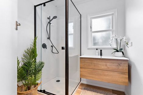 Photo of property in 464 High Street South, Carterton, 5713