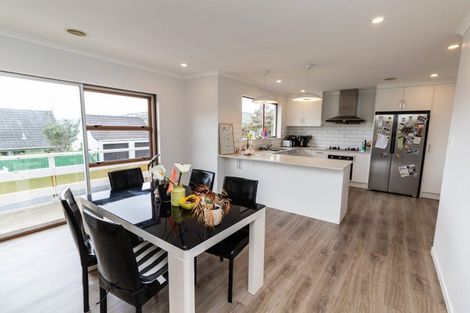 Photo of property in 1 Paddington Grove, Karori, Wellington, 6012