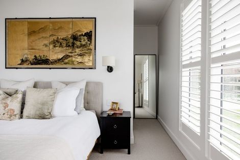 Photo of property in 12 Sandpiper Avenue, Point Wells, 0986