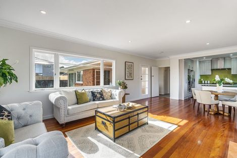 Photo of property in 22 Cliff Road, Papakura, 2110