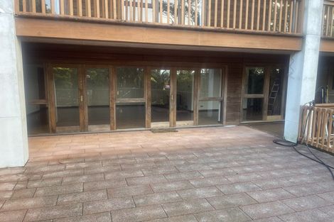 Photo of property in 71 Opanuku Road, Henderson Valley, Auckland, 0612