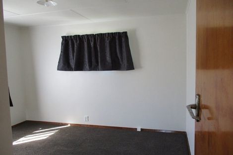 Photo of property in 9 Birman Place, Cannons Creek, Porirua, 5024