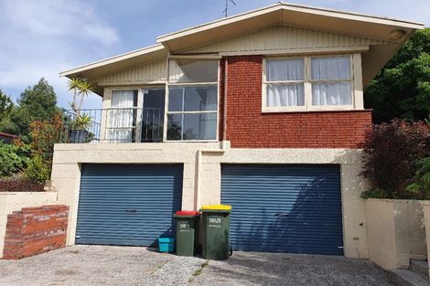 Photo of property in 1 Lorraine Place, Glenview, Hamilton, 3206