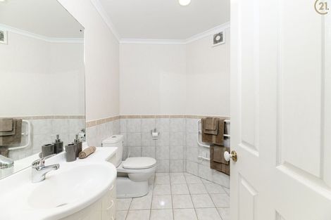 Photo of property in 28 Santa Ana Drive, Dannemora, Auckland, 2016