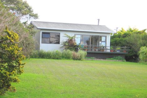 Photo of property in 4 Dalton Road, Snells Beach, 0920