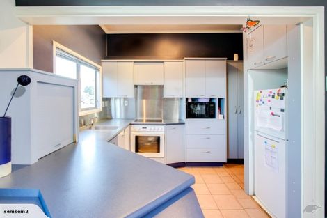 Photo of property in 28 Bowling Road, Greenmeadows, Napier, 4112