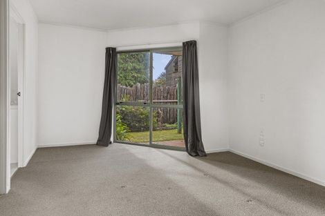 Photo of property in 1/8 Kathleen Place, Rainbow Point, Taupo, 3330