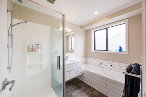 Photo of property in 6 Bryant Street, Takaro, Palmerston North, 4412