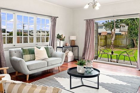 Photo of property in 14 Kauika Road, Avenues, Whangarei, 0110