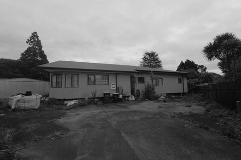 Photo of property in 8a Inver Street, Glen Eden, Auckland, 0602