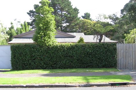 Photo of property in 55 Covil Avenue, Te Atatu South, Auckland, 0610