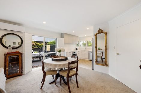 Photo of property in 11 Kotare Street, Fendalton, Christchurch, 8041