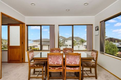 Photo of property in 109 Wiseley Road, West Harbour, Auckland, 0618