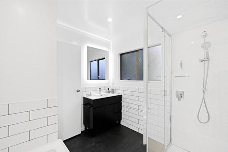 Photo of property in 12 Pohutukawa Drive, Pukete, Hamilton, 3200