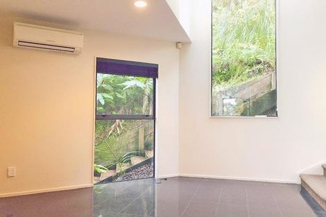 Photo of property in 35 Park Road, Titirangi, Auckland, 0604