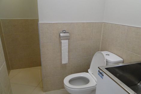 Photo of property in 5 Waverley Avenue, Glenfield, Auckland, 0629