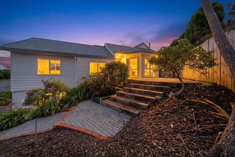 Photo of property in 50a Ashton Fitchett Drive, Brooklyn, Wellington, 6021