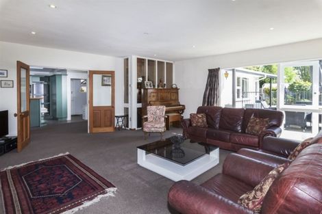 Photo of property in 393 Withells Road, Avonhead, Christchurch, 8042