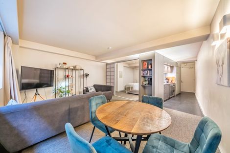 Photo of property in Gerondis Bldg Apartments, 206/60 Willis Street, Wellington Central, Wellington, 6011