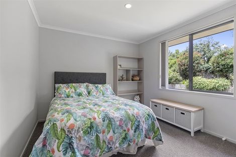 Photo of property in 30 Seabreeze Place, Papamoa Beach, Papamoa, 3118