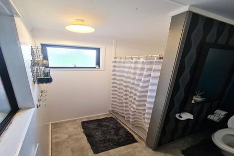 Photo of property in 2 Epping Place, Richmond Heights, Taupo, 3330