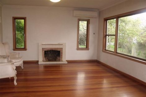 Photo of property in 81 Saint Andrews Road, Havelock North, 4130