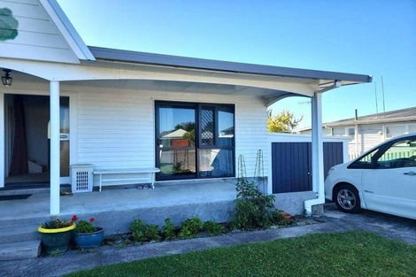 Photo of property in 1/22 Gladys Avenue, Glenfield, Auckland, 0629