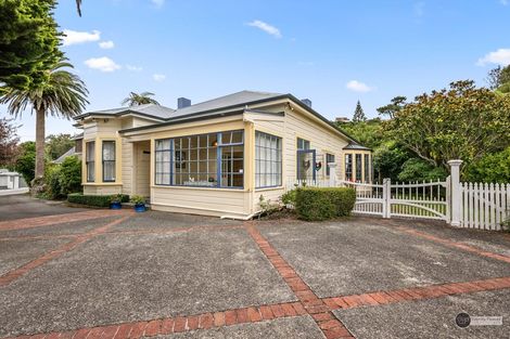 Photo of property in 32 Woodland Road, Johnsonville, Wellington, 6037
